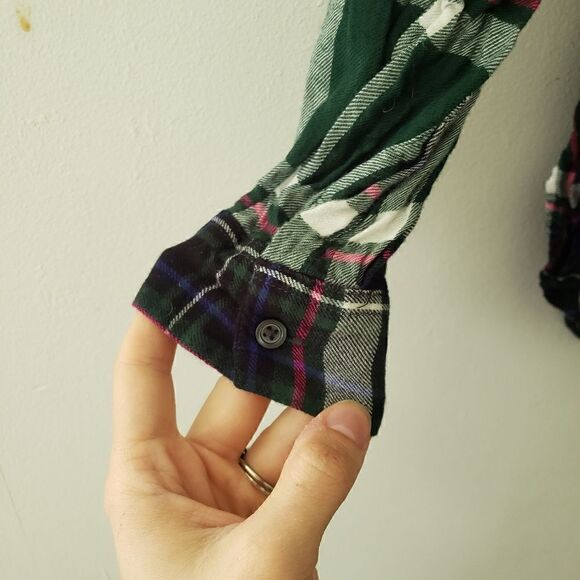Old Navy The Classic Shirt Plaid Flannel Button Down S - Picture 2 of 8